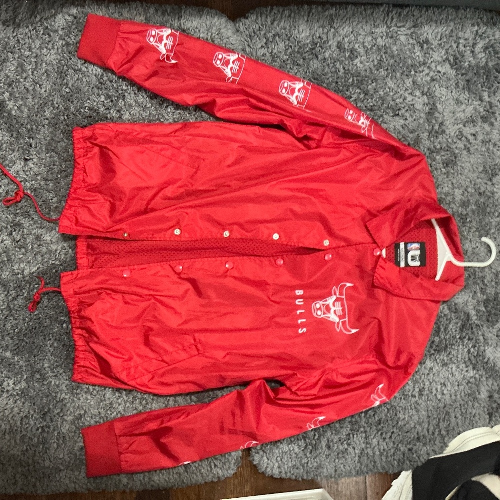 Chicago Bulls wind breaker
